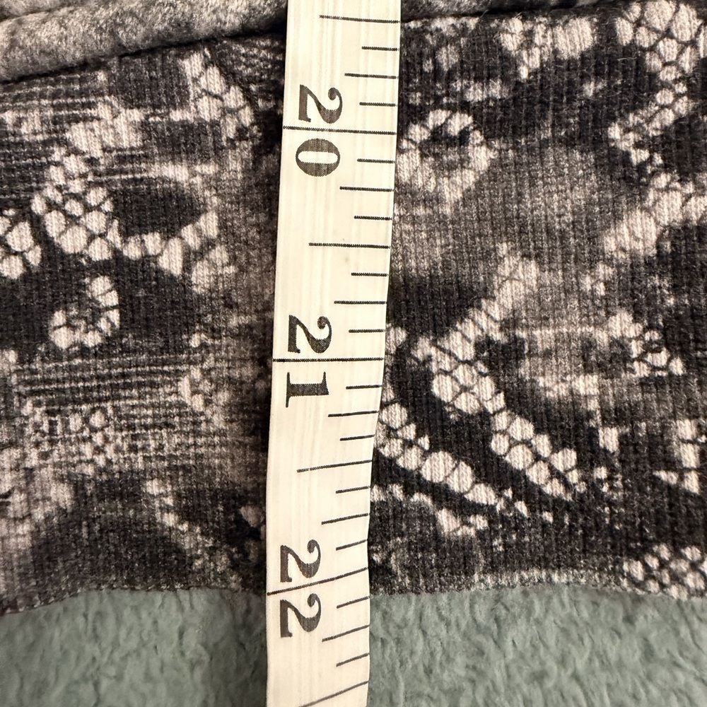 NWOT Lululemon Scuba Hoodie *Light Cotton Fleece Masked Lace Starlight Black - Picture 8 of 8